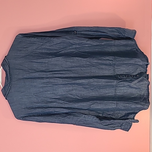 Women's Liverpool of Los Angeles Denim Button Down Top - Picture 7 of 7